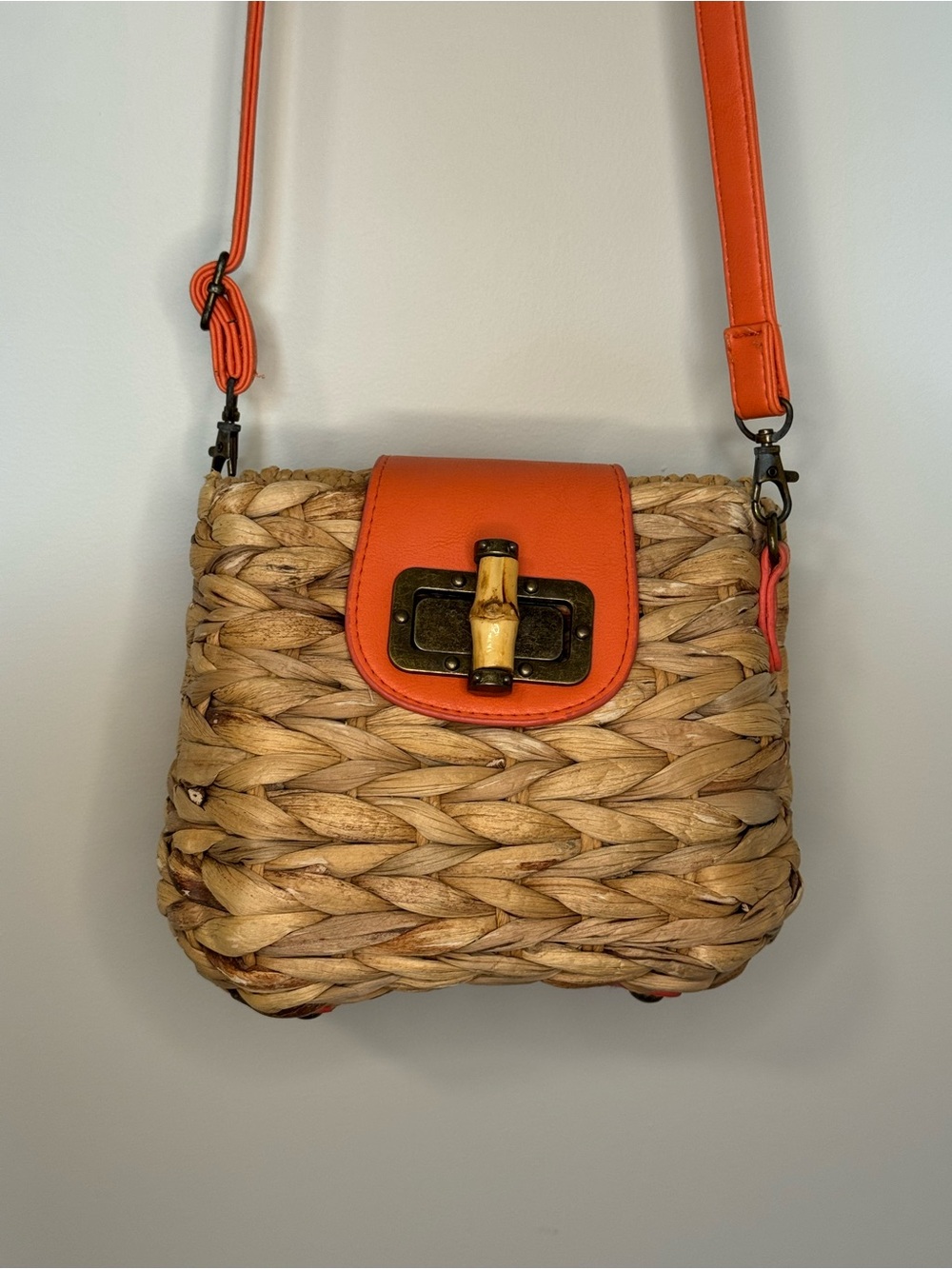 SUN AND SAND Wicker Straw Bag